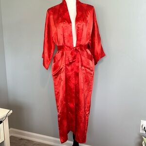 Stunning Red Silver Lake Vintage Kimono Robe Small